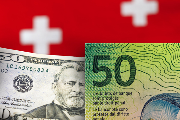 Dolar AS Kehilangan Tenaga, Franc Swiss Turun dari Level Tertinggi Intraday