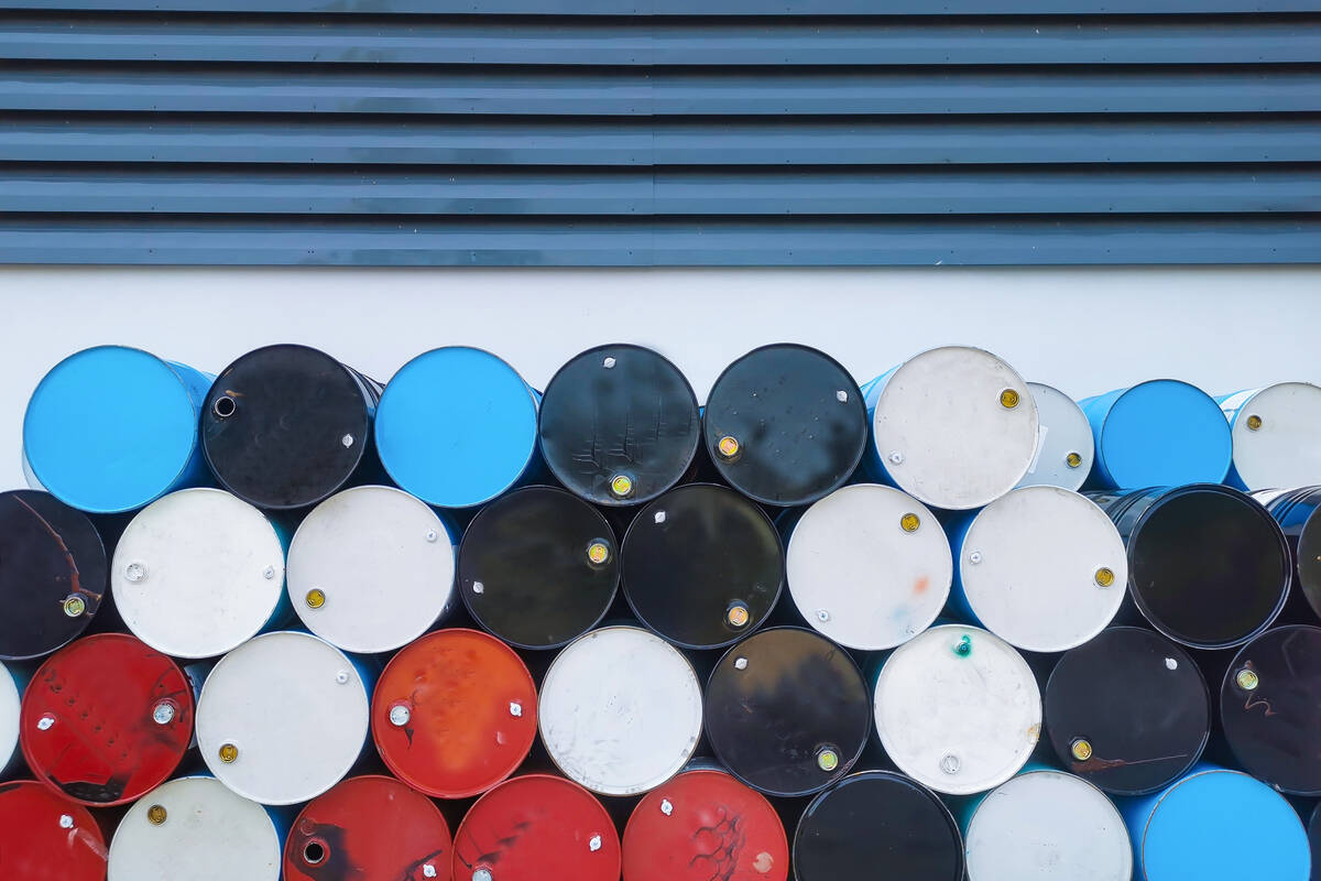 Pasokan Irak Tergerus, Namun Kekhawatiran Tarif Tekan Harga Minyak