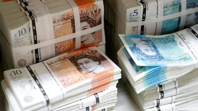 Pound Rebound Jelang Data PMI Penting