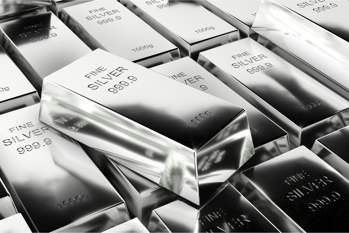 Silver Turun Tipis ke US$ 41 Didukung Optimisme Fed