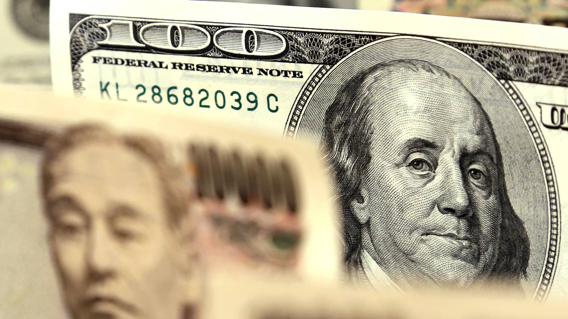 Yen Tertekan Usai PM Ishiba Mundur, Dolar Melemah